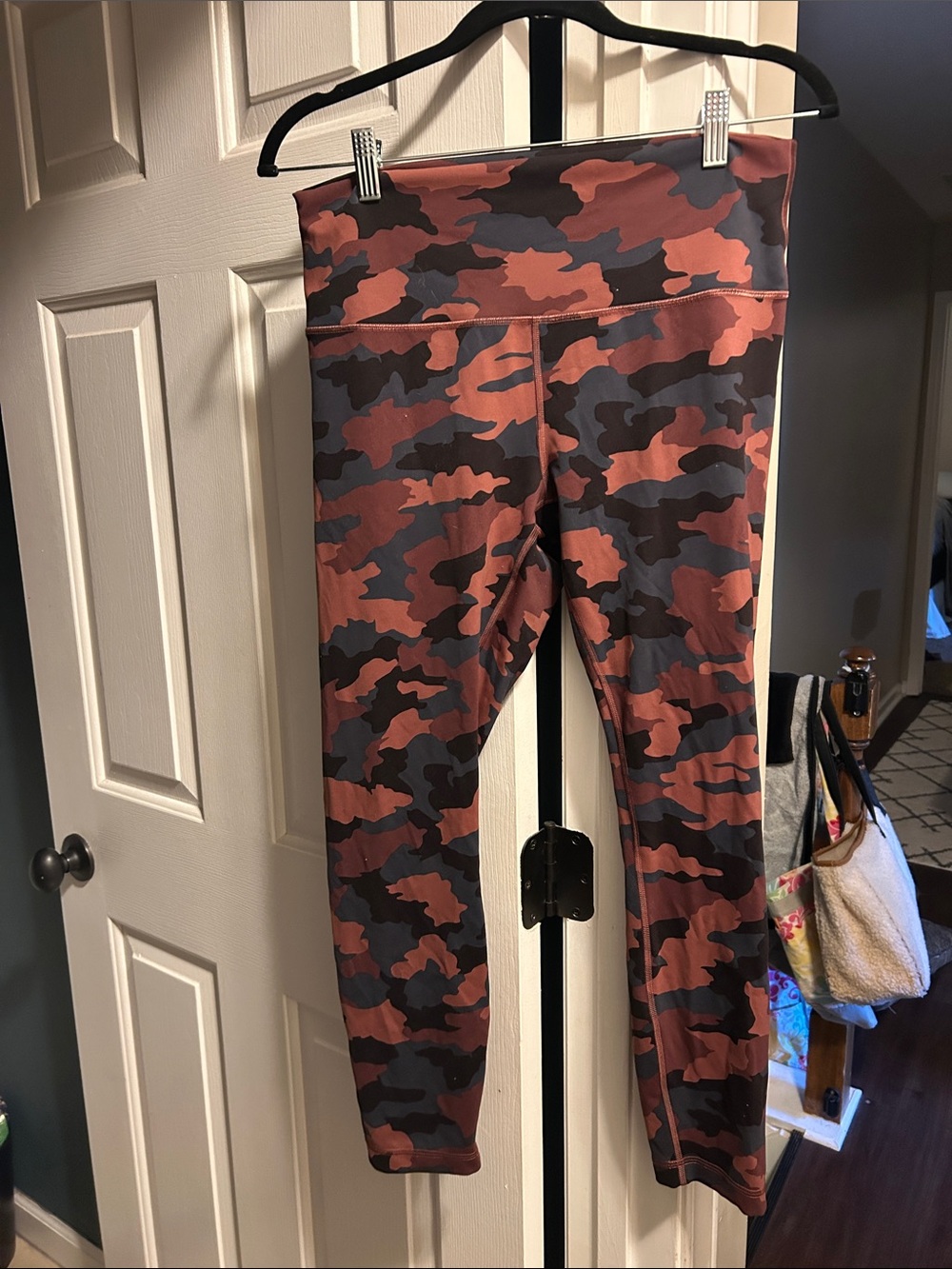 High-Waist women’s LULU Camo Leggings - Rust & Black